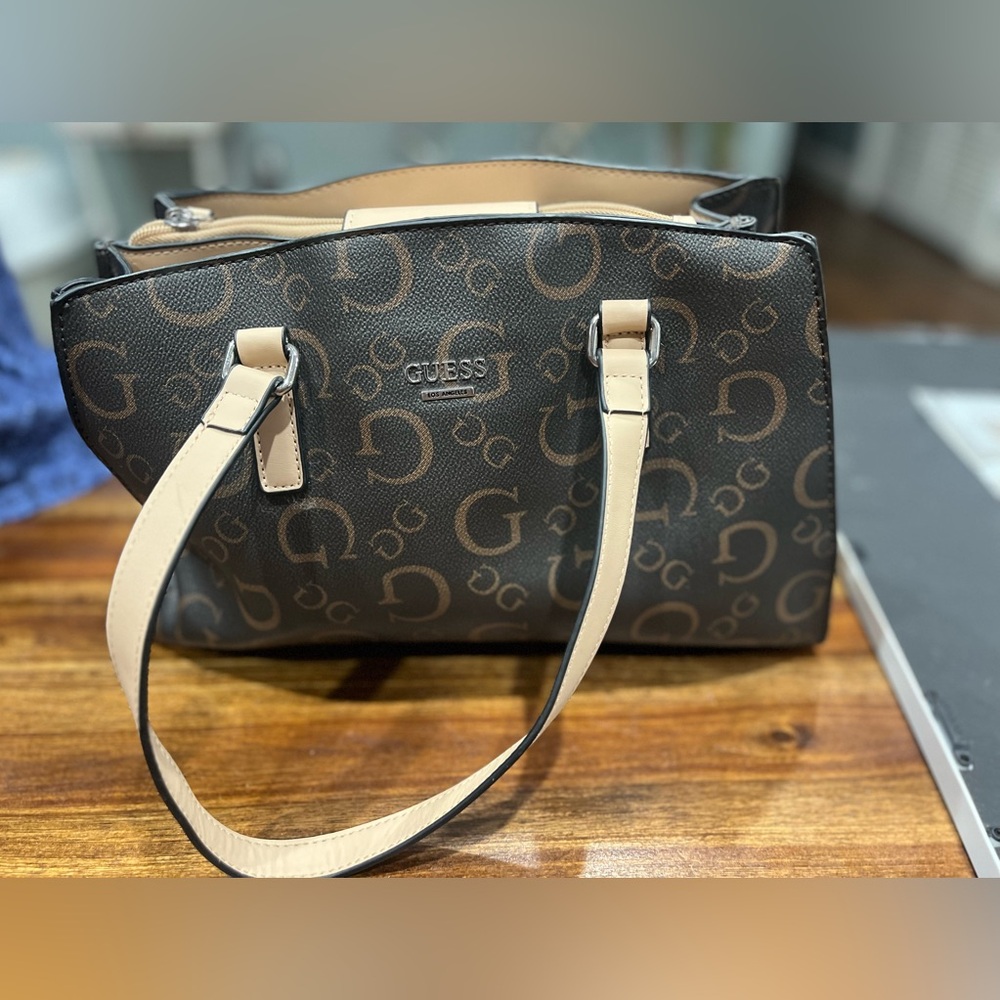 Brown GUESS shoulder bag